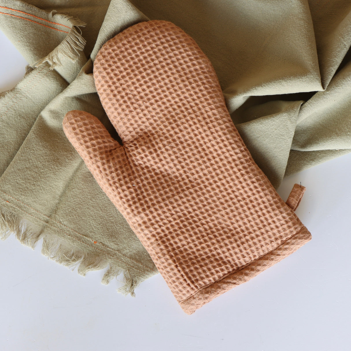 Waffle Cotton and Linen Oven Mitt - Rust - Holistic Habitat 