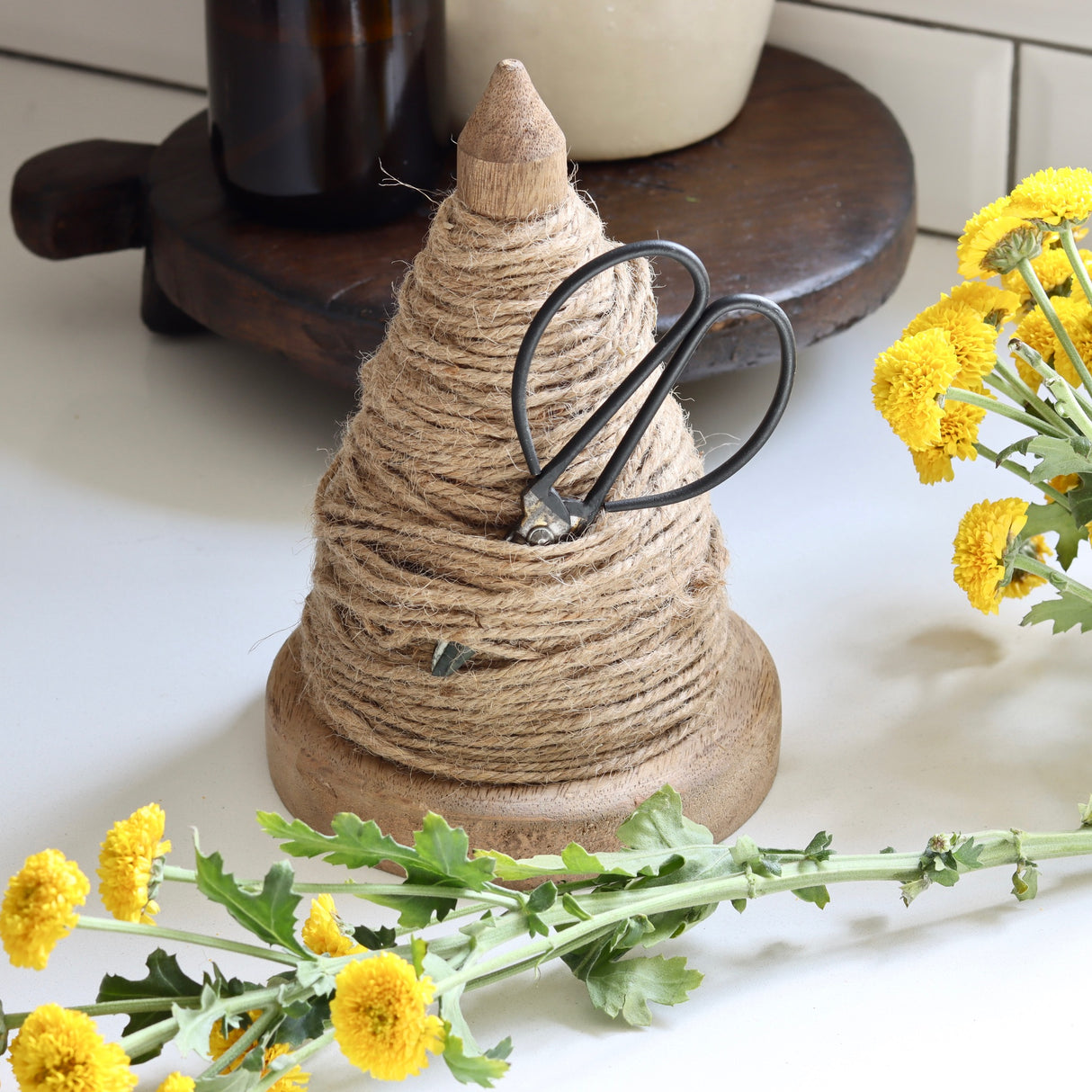 Spindle Twine Holder with Scissors - Holistic Habitat 