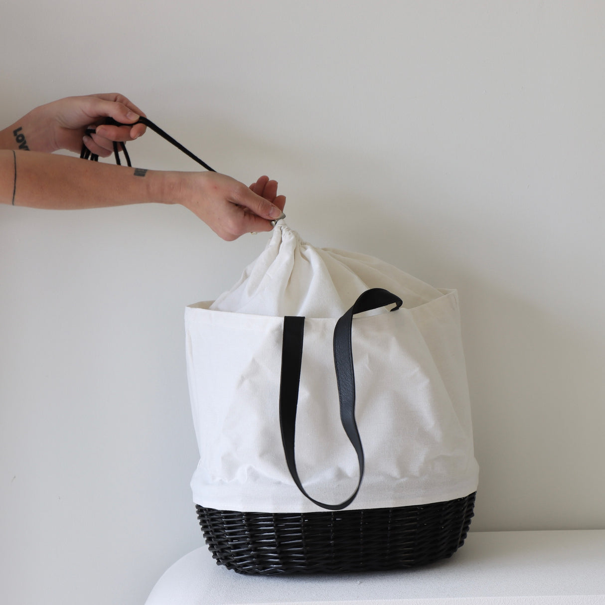 Coronado Canvas and Willow Basket Tote | Black & White - Holistic Habitat 