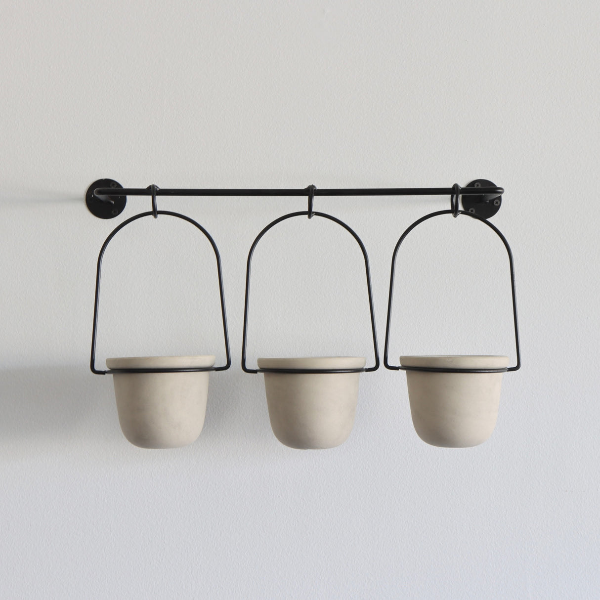 Millie Hanging Pots with Metal Rack - Holistic Habitat 