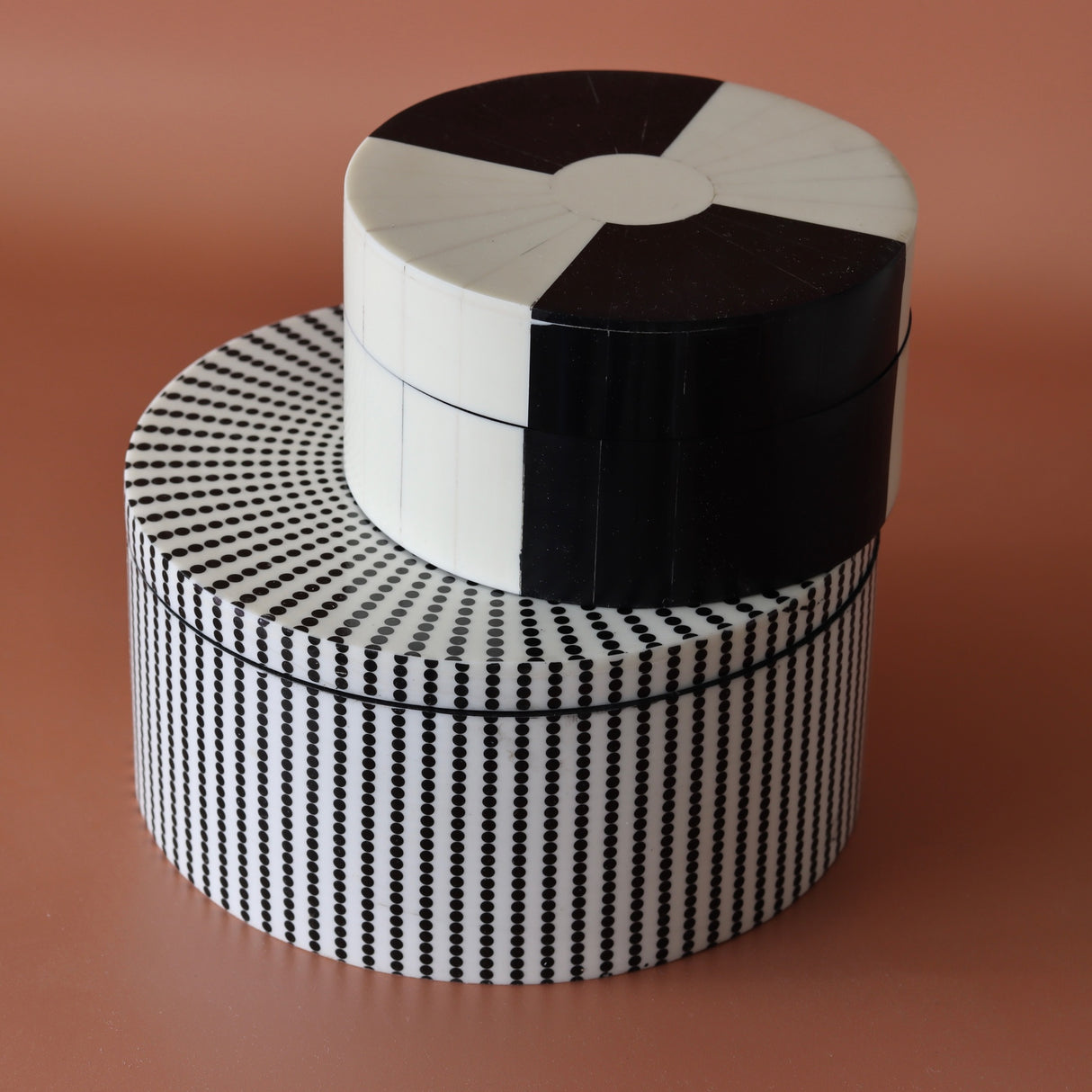 Kite Stripe Round Resin Box - Small - Holistic Habitat 