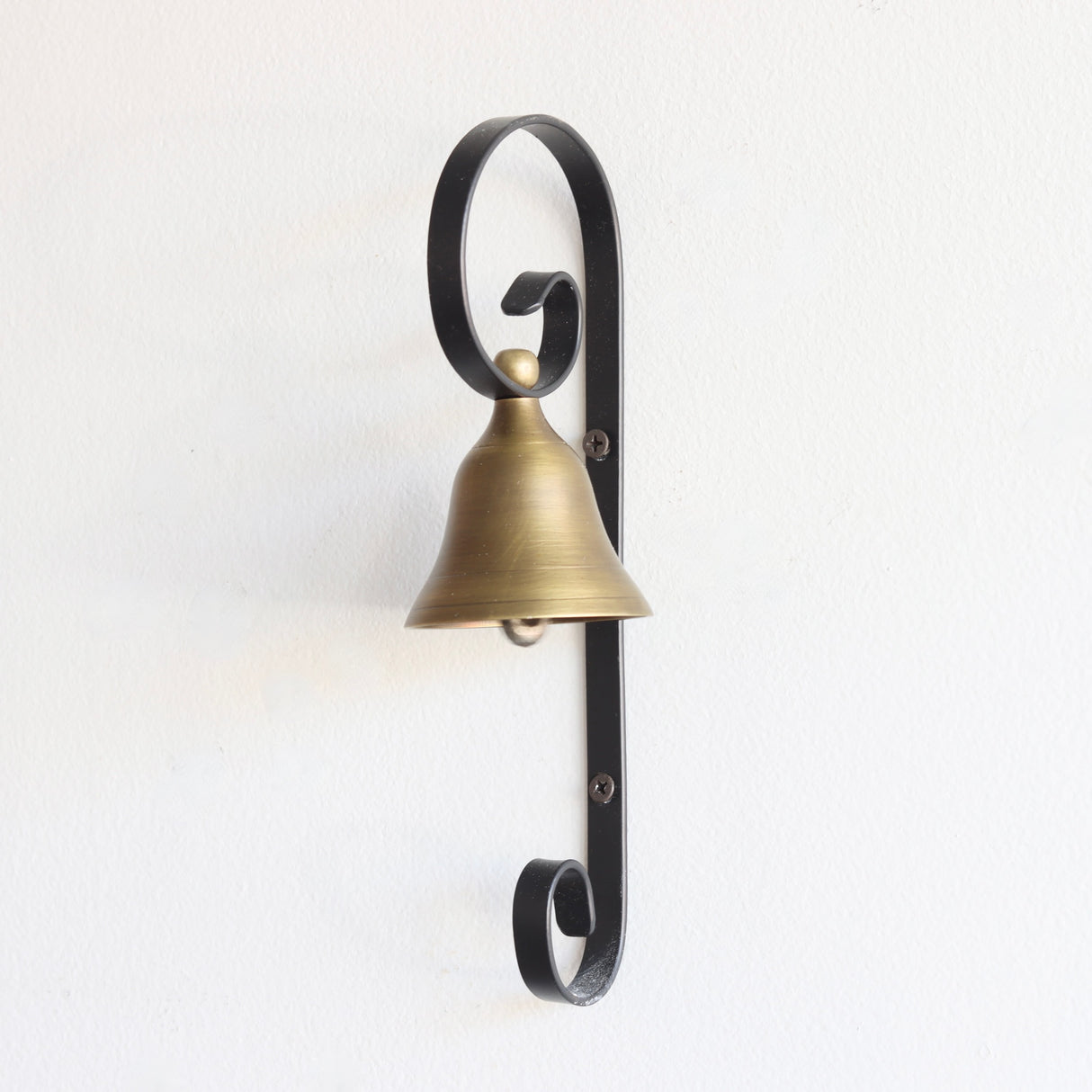 English Garden - Brass & Cast Iron Wall Hanging Dinner Bell Hook - Holistic Habitat 