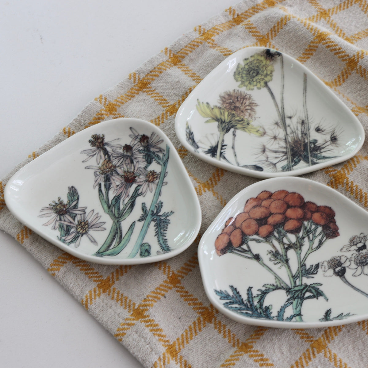 English Garden Stoneware Tapas Plates - Set of 3 - Holistic Habitat 