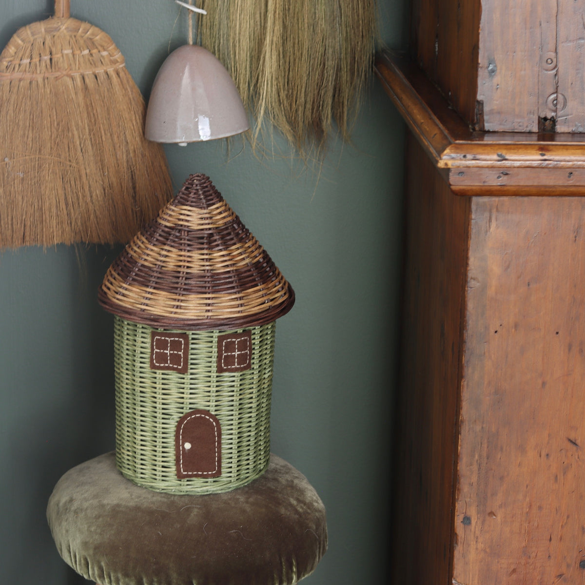 Cozy Cottage Hand Woven Basket with Lid - Holistic Habitat 