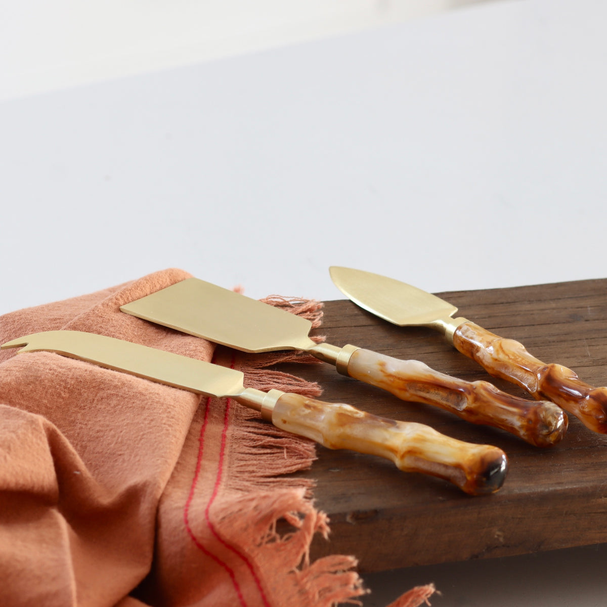 Gold Stainless Steel and Resin Cheese Knives - Holistic Habitat 