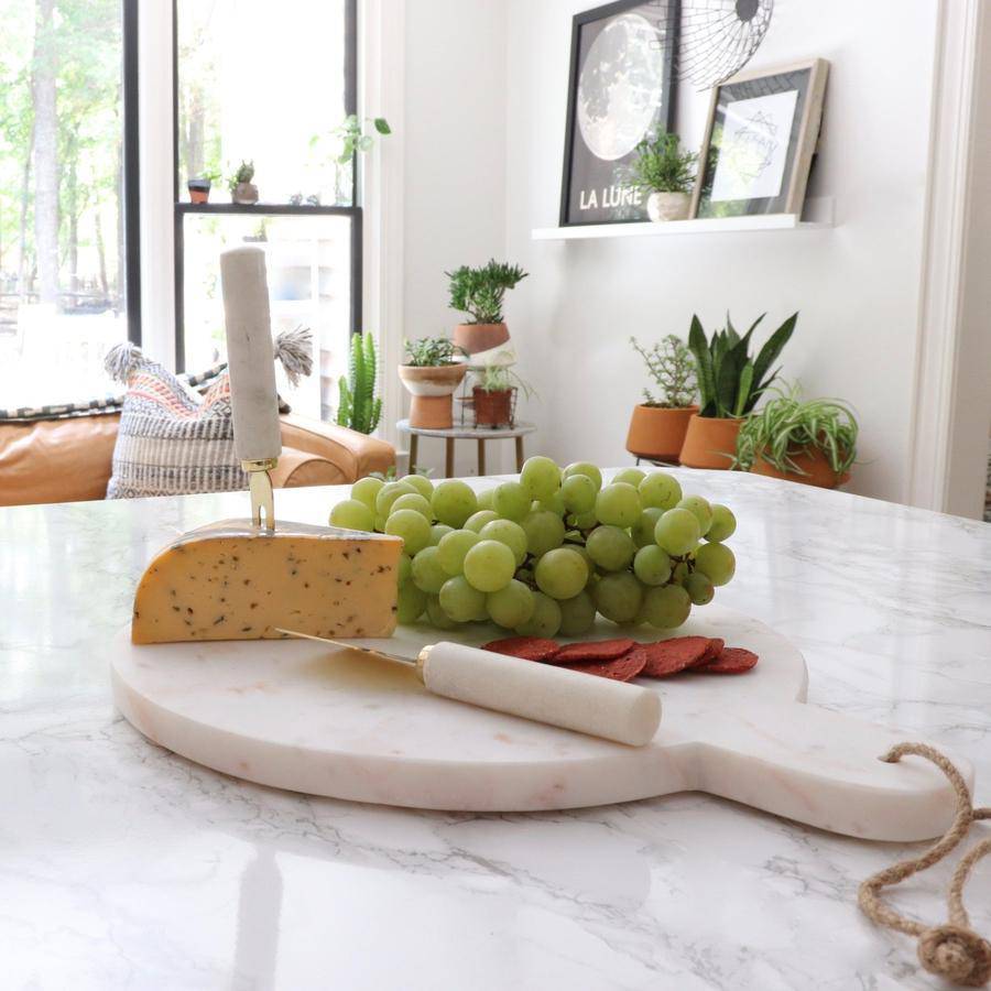 Round White Marble Cutting Board - Holistic Habitat 