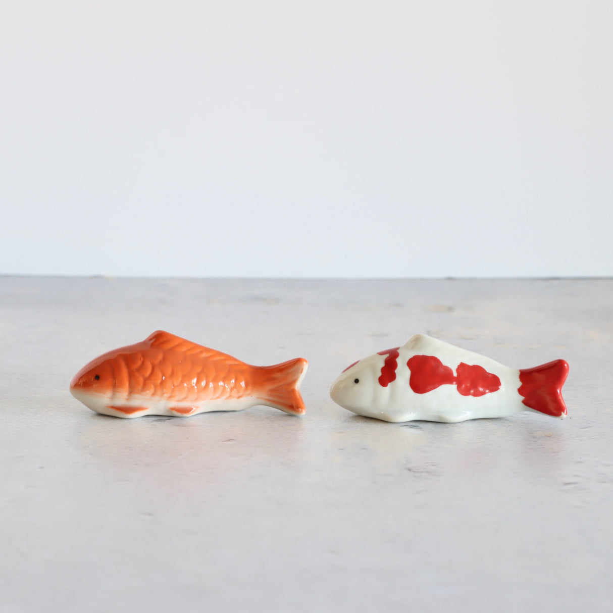 Oh Fish-Large Stoneware Floating Koi - Set of 2 - Holistic Habitat 