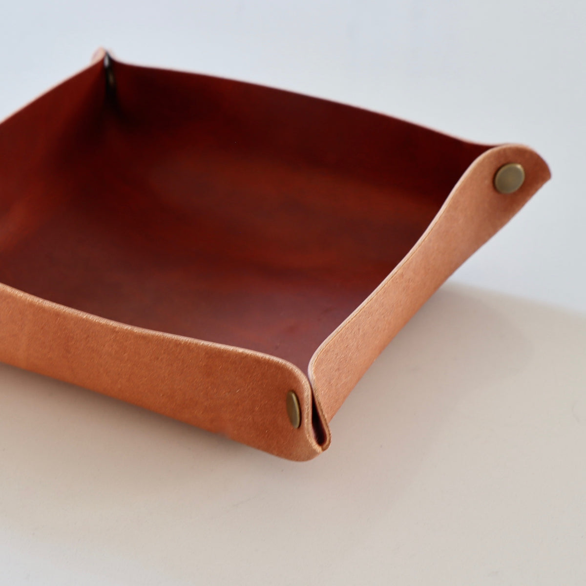 Leather Valet Tray in Horween English Tan - Holistic Habitat 