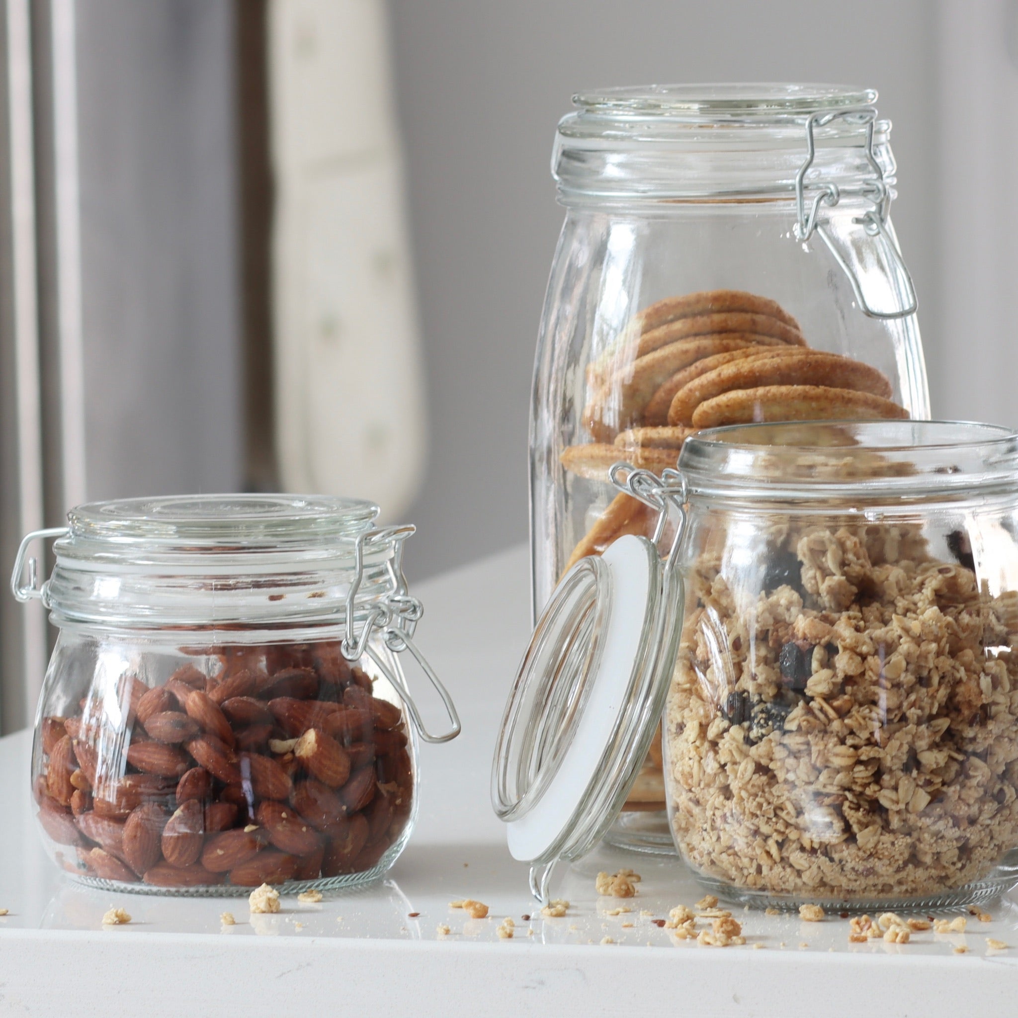 Logo Glass Storage Jars Wooden Clamp Lids