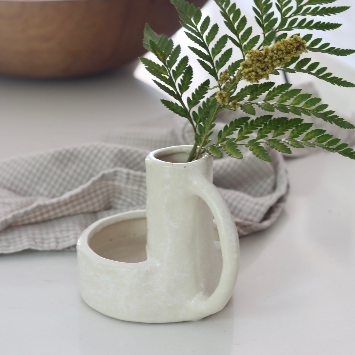 Quinn Ceramic Bud Vase - Holistic Habitat 
