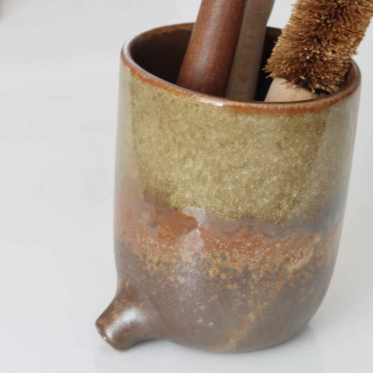 Drippy Reactive Brush Holder with Spout - Holistic Habitat 