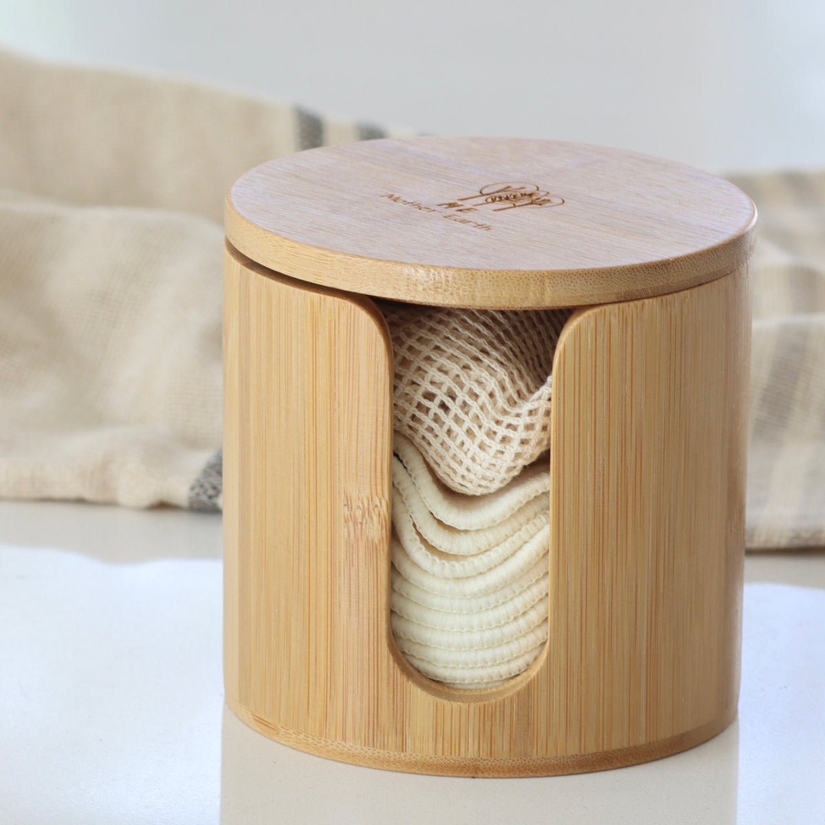 Bamboo Storage Box + Washable Hemp Cotton Rounds - Holistic Habitat 