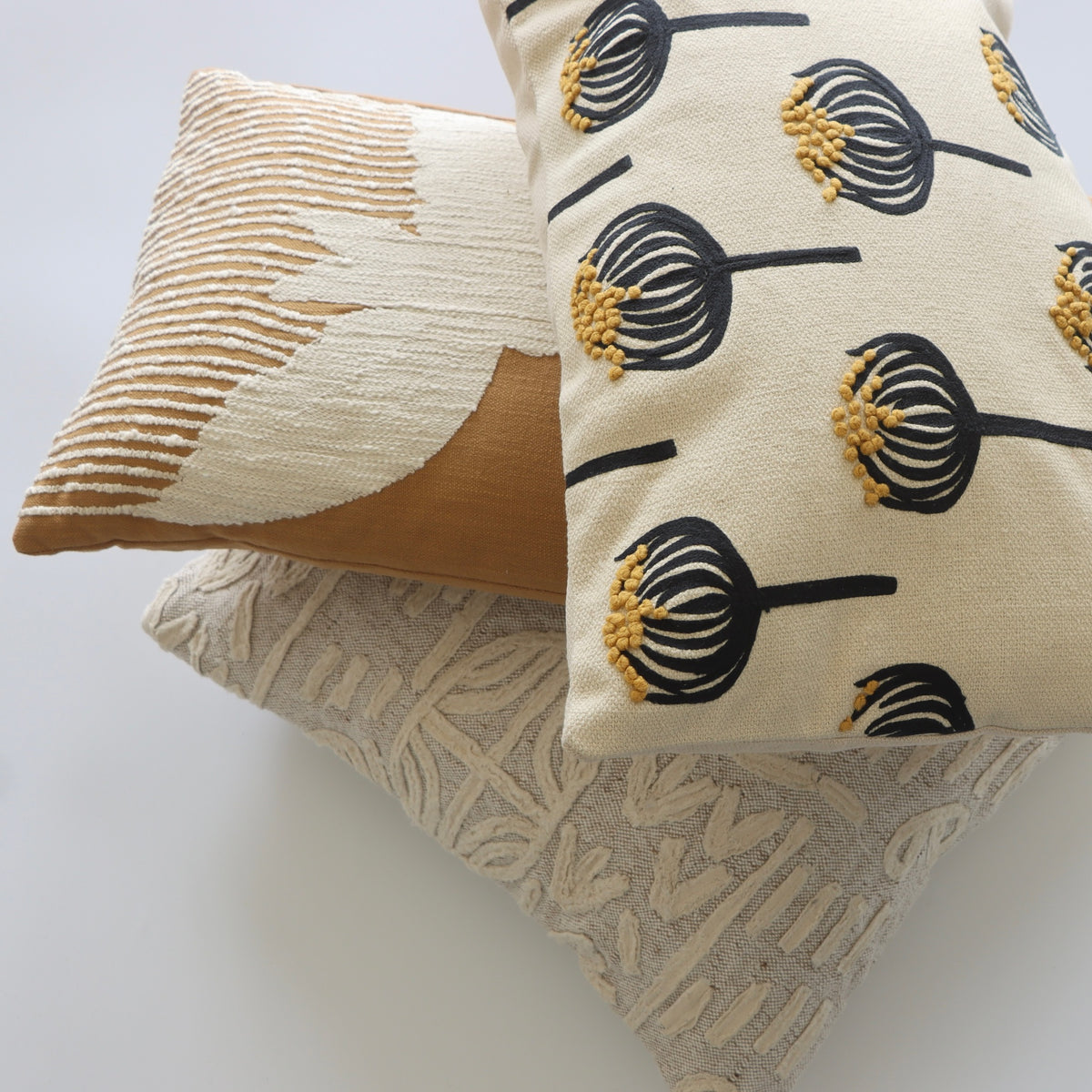 Poppy Pods Mudcloth Lumbar Pillow - Holistic Habitat 